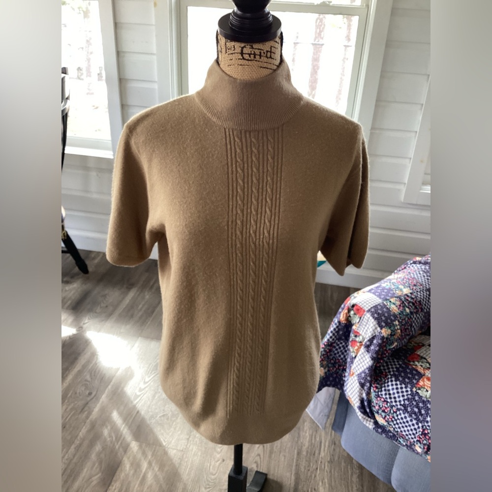 Pretty Cafe Au Lait Turtleneck Cable-Front Short Sleeve Sweater